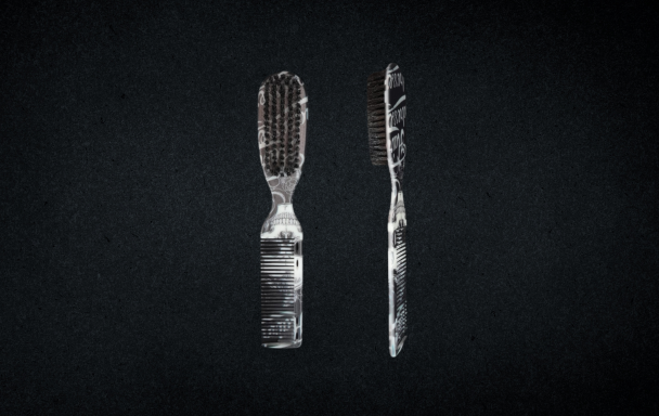 Brosse + Peigne 9068